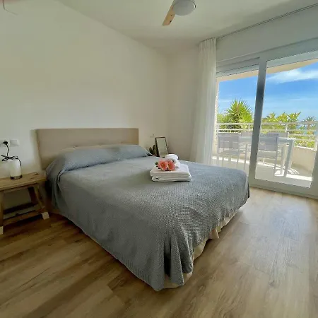 Luxe Beach One By Gloove *
