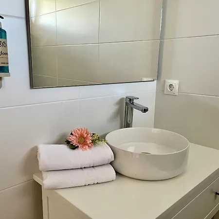 Luxe Beach One By Gloove Apartment *